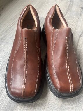 Kenneth Cole Brown Leather Slip-On Loafers with Contrast Stitching